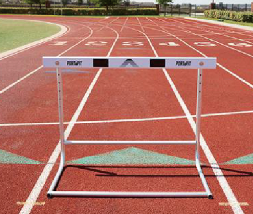 Middle school suitable for training hurdles